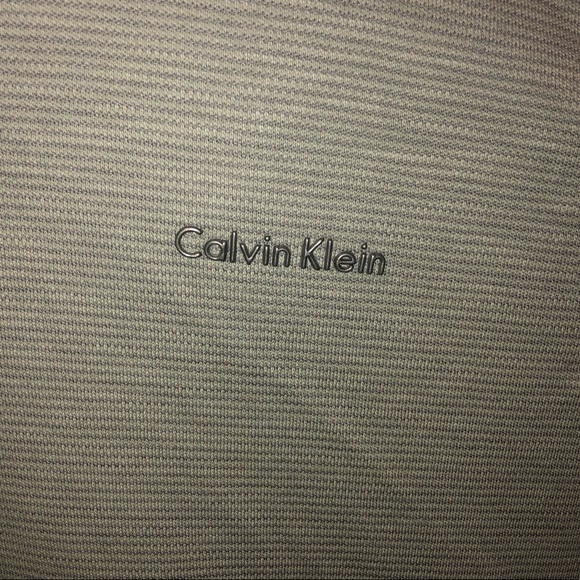 Men’s Calvin Klein Liquid Cotton Shirt. - Picture 3 of 4
